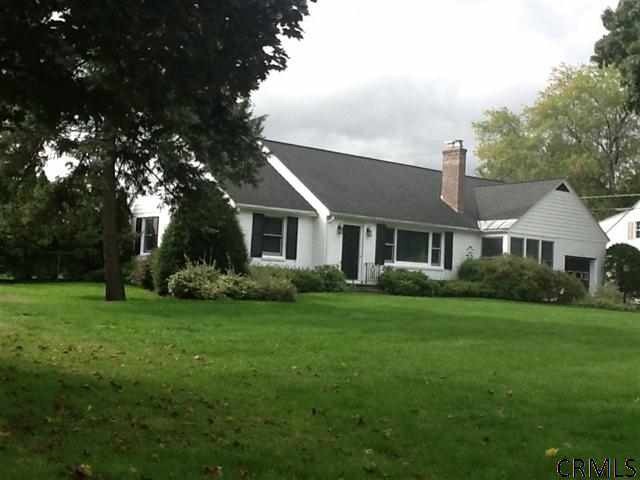 33 Aspinwall Rd, Albany, NY 12211 - photo 1