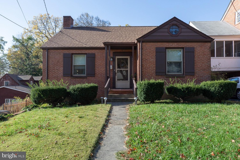 355 Miller St, Winchester, VA 22601 - photo 1