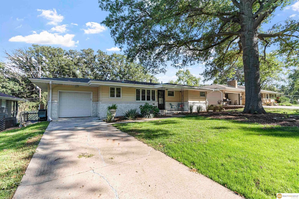 5121 S 79th Ave, Omaha, NE 68127 - photo 1