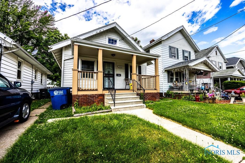 1946 Brussels St, Toledo, OH 43613 - photo 1