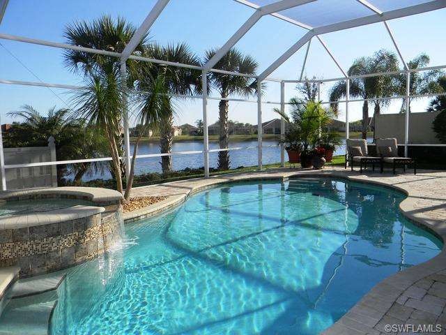 Custom Saltwater Pool w/ Raised Spa