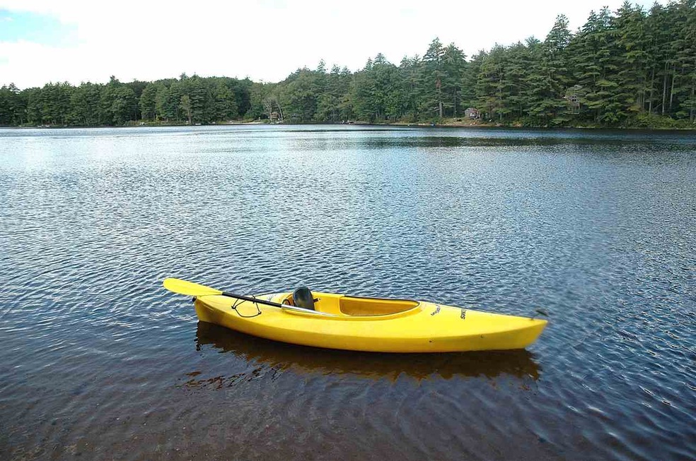 516 Berry River Rd, Barrington, NH 03825 - photo 1