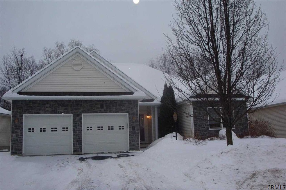 14 Conway Cir, Albany, NY 12211 - photo 1