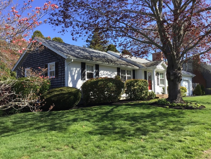 15 Lucy St, South Dartmouth, MA 02748 - photo 1