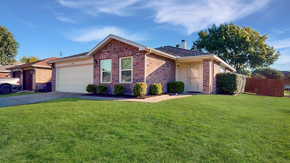 Check out the link to view the 3D virtual tour of this home!