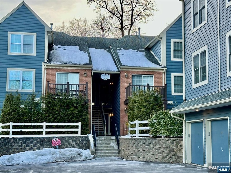 376 Cambridge Dr, Ramsey, NJ 07446 - photo 1