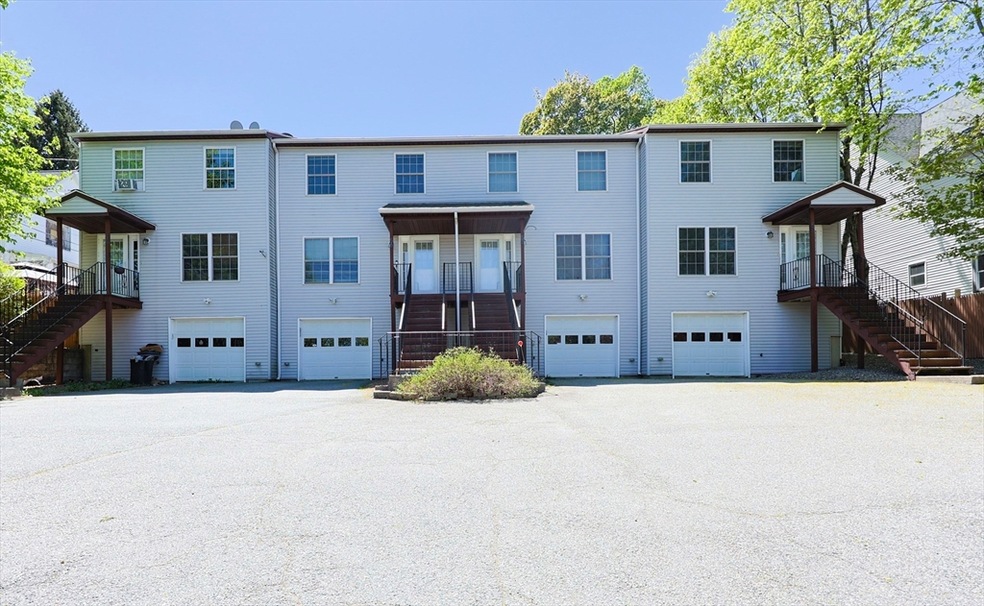 50 Heywood St unit 50, Worcester, MA 01604 - photo 1