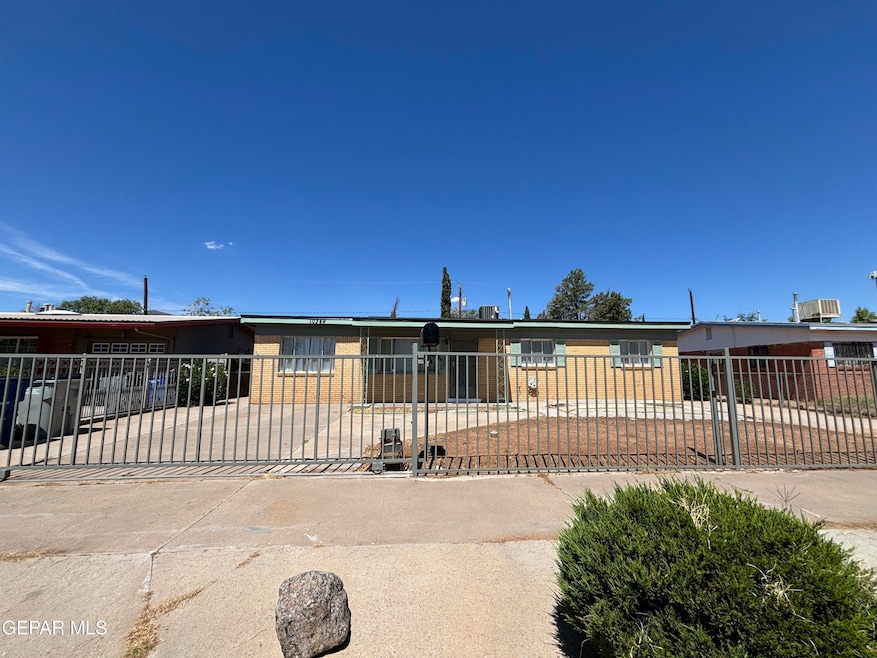 For Rent $1,200/month