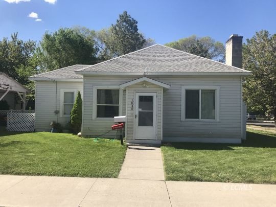 1035 Center St, Lakeview, OR 97630 - photo 1