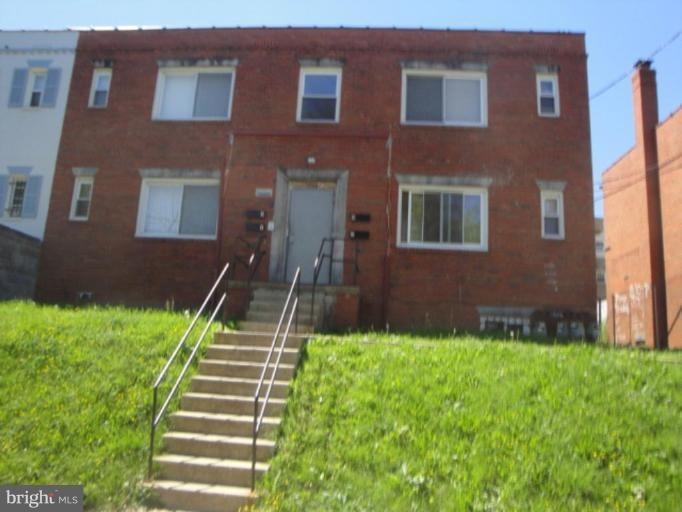 5033 Hanna Place SE unit 4, Washington, DC 20019 - photo 1