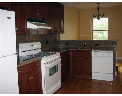 269 Greenwich Ave unit 3 A, Greenwich, CT 06830 - photo 1