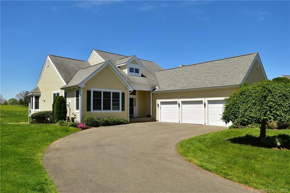 4 Lochwood unit 4, Cromwell, CT 06416 - photo 1