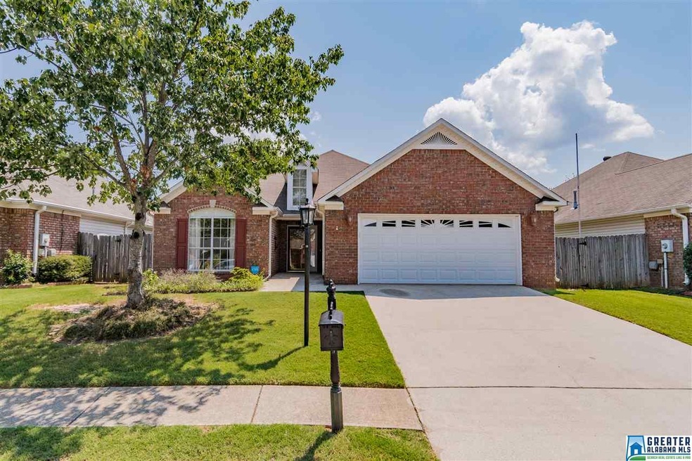 4613 Fairfax Ct, Birmingham, AL 35235 - photo 1