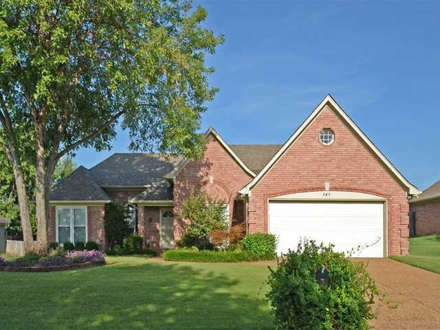 Beautiful 3 bedroom 2 bath, Open floor plan, So ma