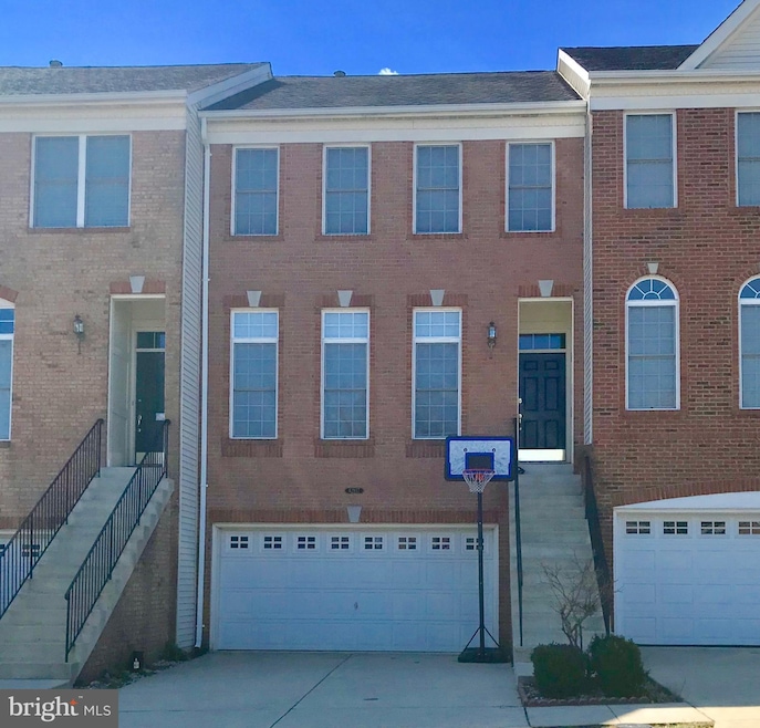 42937 Shelbourne Square, Chantilly, VA 20152 - photo 1