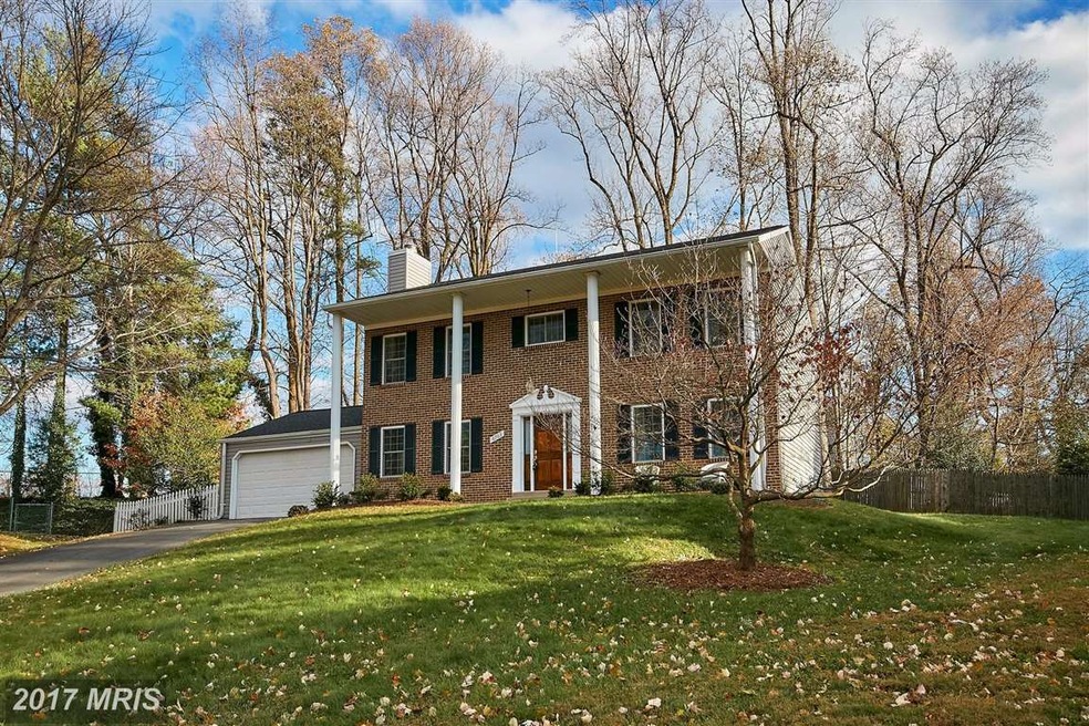 6703 Montour Dr, Falls Church, VA 22043 - photo 1