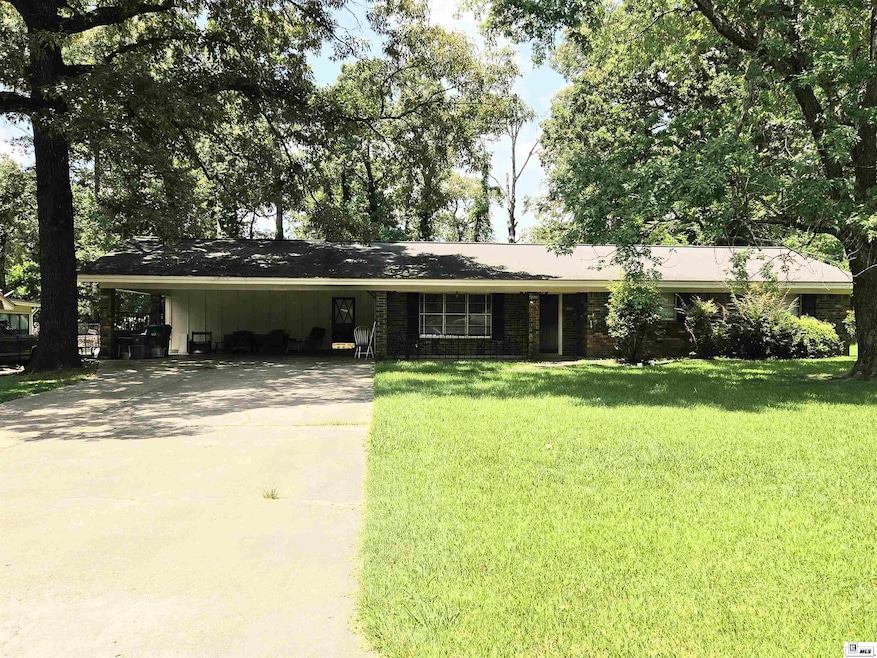 2021 Saturn Dr, Bastrop, LA 71220 - photo 1