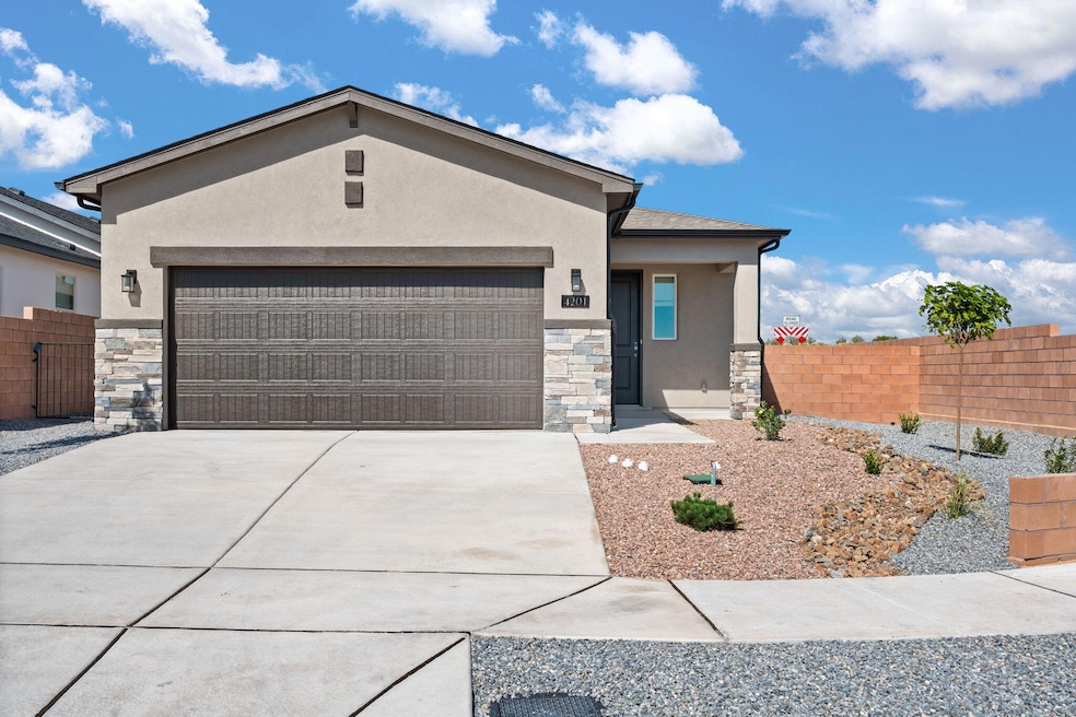 4201 Crowned Eagle Loop NE, Rio Rancho, NM 87144 - photo 1