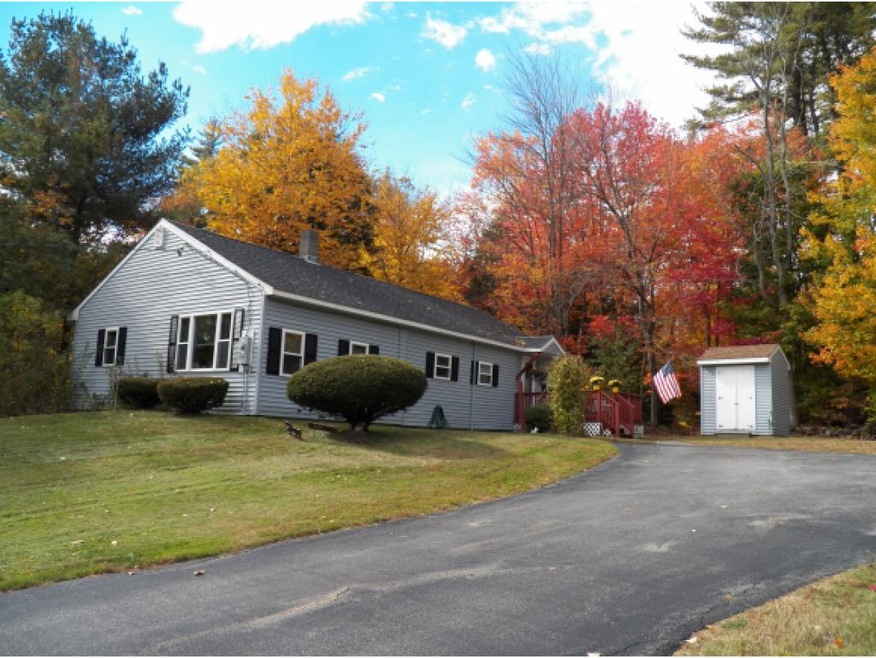 226 Buck St, Pembroke, NH 03275 - photo 1