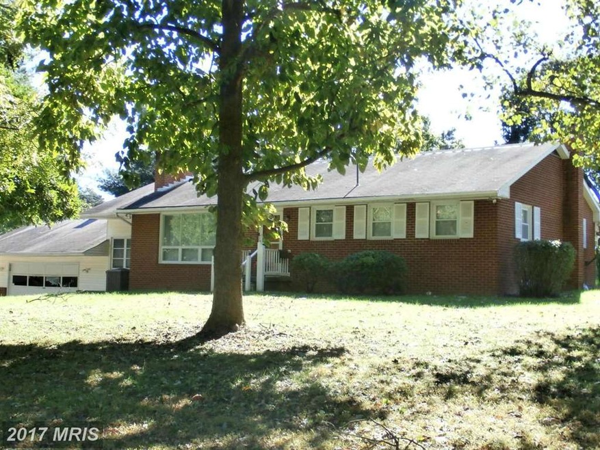 144 Bells Ln, Edinburg, VA 22824 - photo 1