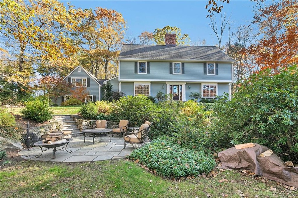 56 Red Fox Ln, Trumbull, CT 06611 - photo 1