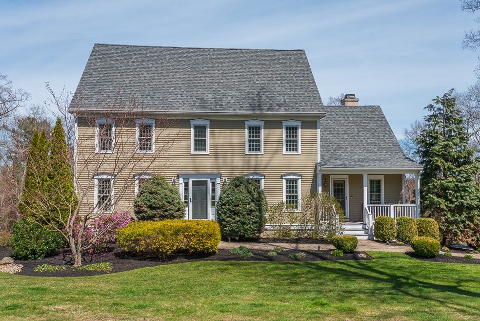 18 Long Hill Rd, Georgetown, MA 01833 - photo 1