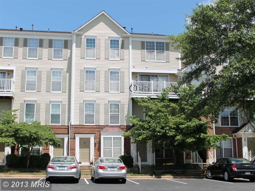 46930 Courtyard Square unit 46930, Sterling, VA 20164 - photo 1