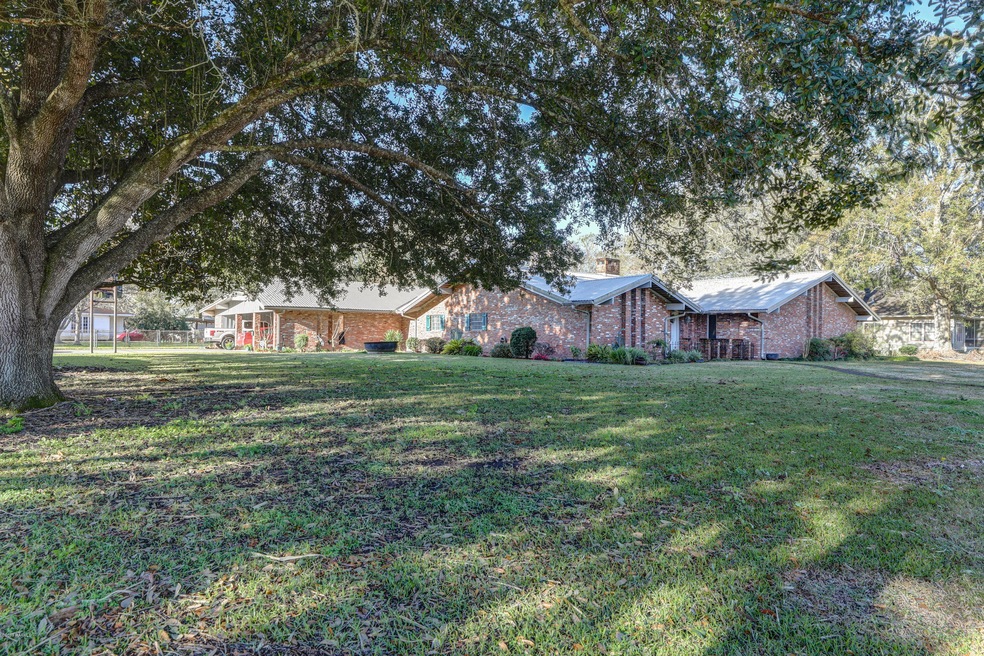 405 e main -3