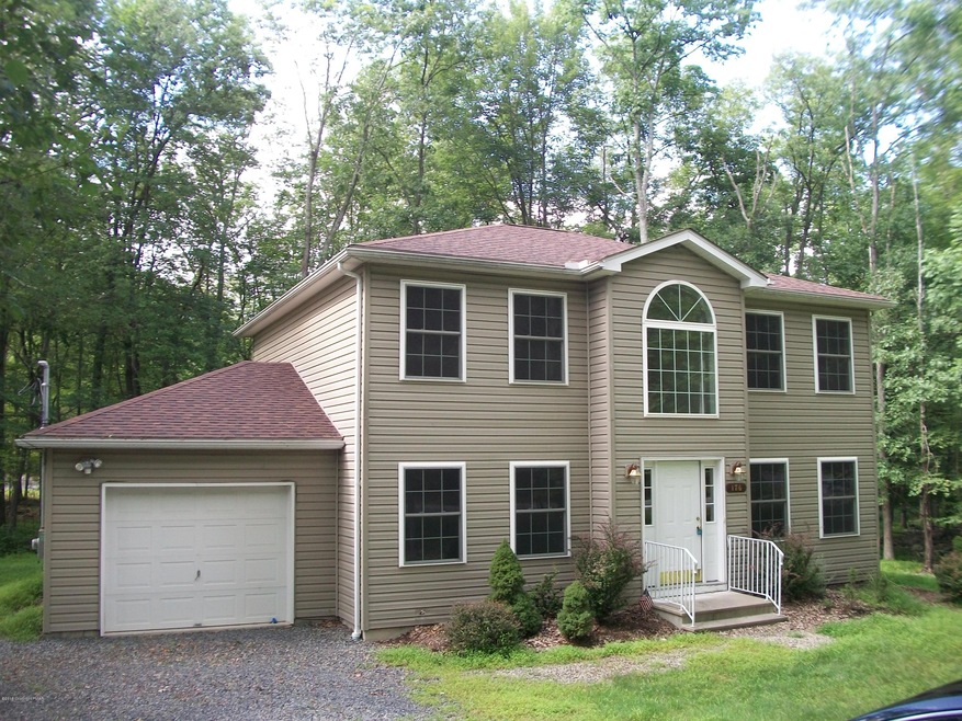 176 Sandlewood Dr, East Stroudsburg, PA 18301 - photo 1