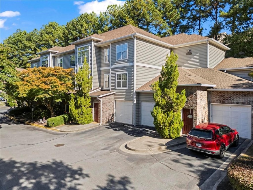 2700 Pine Tree Rd NE unit 3009, Atlanta, GA 30324 - photo 1