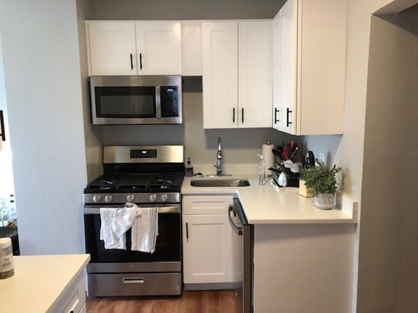 596 E 3rd St unit 1, Boston, MA 02127 - photo 1