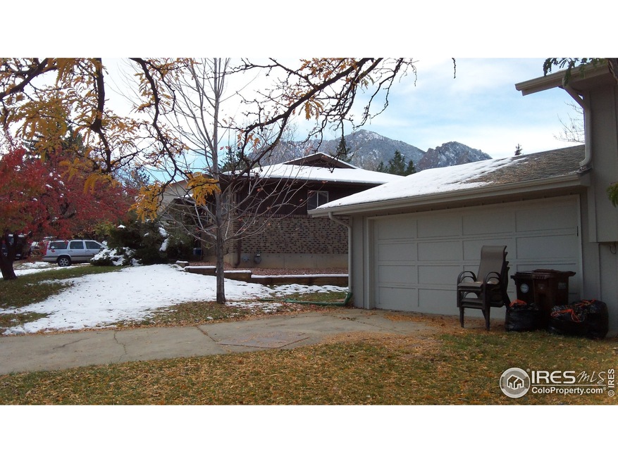 1303 Scrub Oak Cir, Boulder, CO 80305 - photo 1