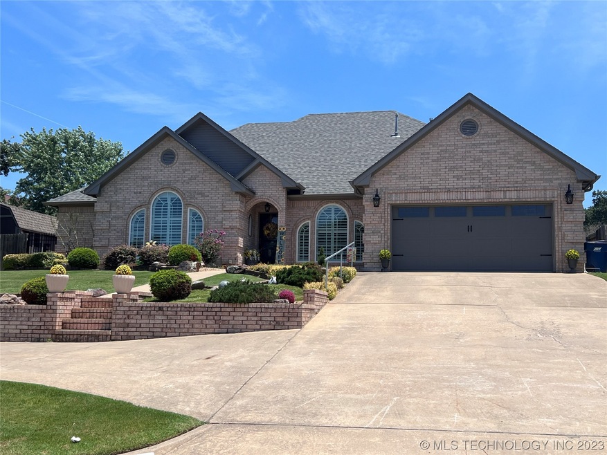 1904 Sandpiper St, McAlester, OK 74501 - photo 1