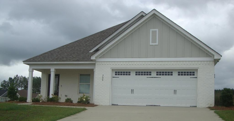 208 Daffodil Ct, Rehobeth, AL 36301 - photo 1