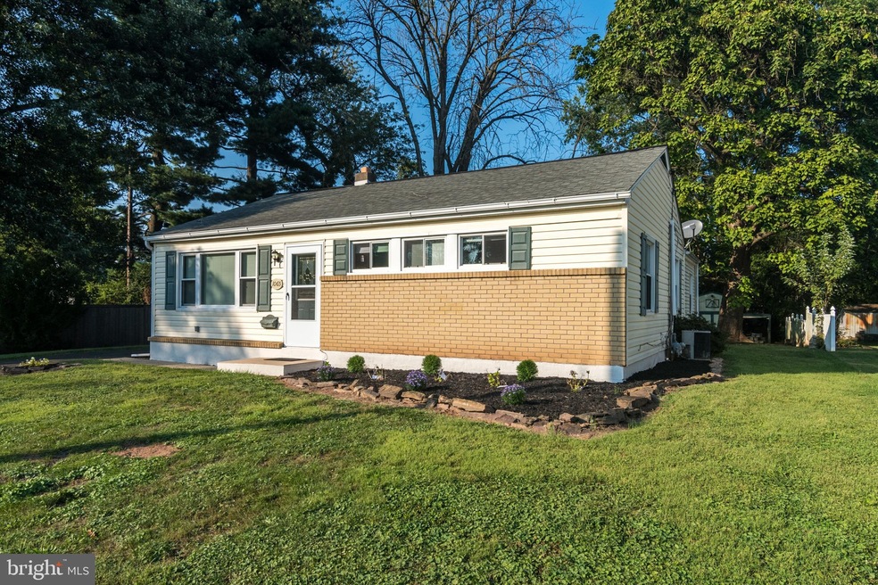 1065 Delaware Ave, Lansdale, PA 19446 - photo 1