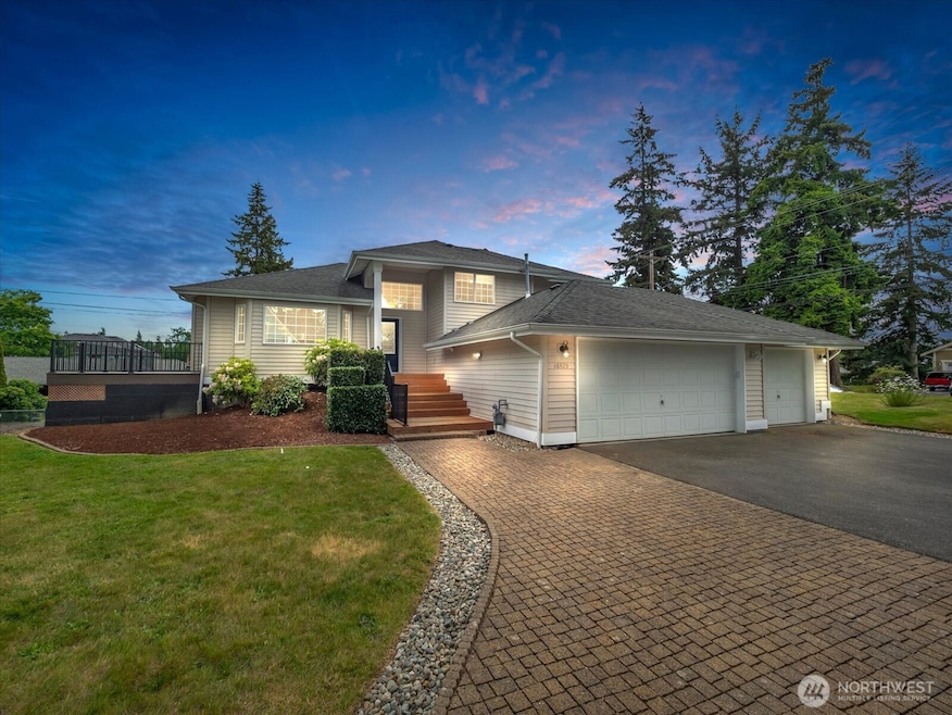 Sold $899,950