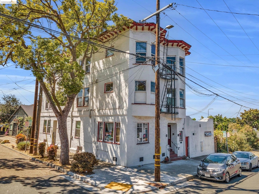 2004 Emerson St, Berkeley, CA 94703 - photo 1