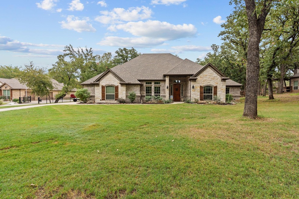 8430 Old Springtown Rd, Springtown, TX 76082 - photo 1