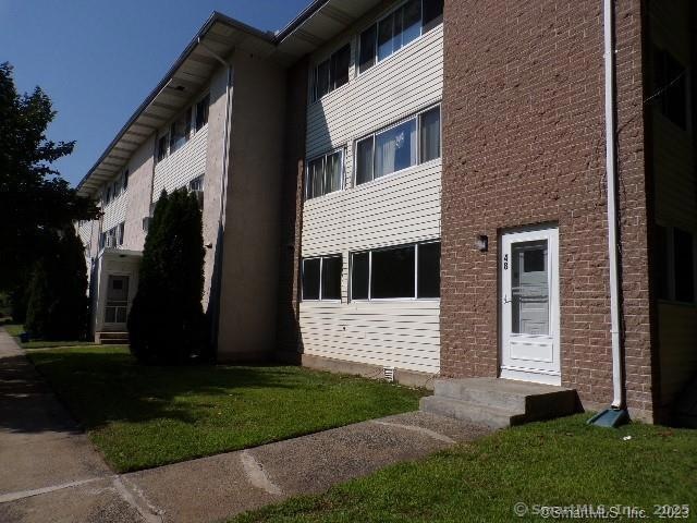 48 Sigwin Cir unit 48, Wallingford, CT 06492 - photo 1