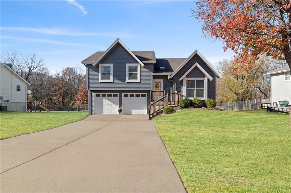 1804 4th St, Platte City, MO 64079 - photo 1