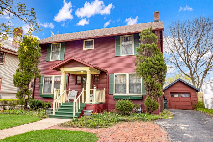 709 N Sheridan Rd, Waukegan, IL 60085 - photo 1