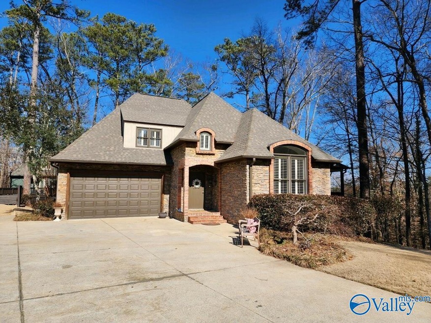 246 Alpine View, Gadsden, AL 35901 - photo 1