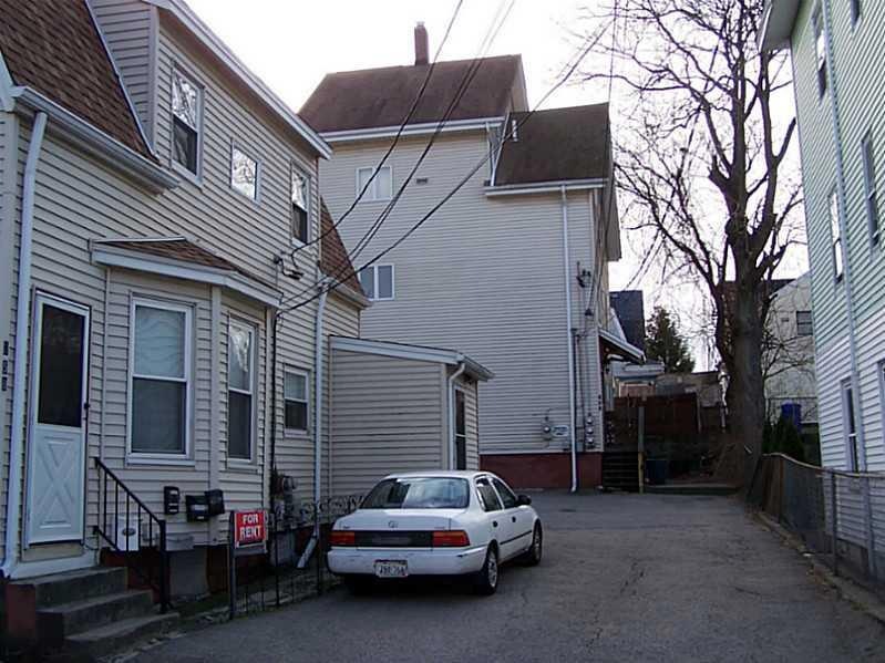 258 Randall St unit 2nd Floor, Pawtucket, RI 02860 - photo 1