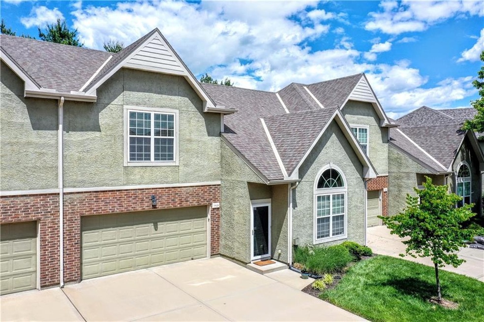 15620 W 61st St, Shawnee, KS 66217 - photo 1