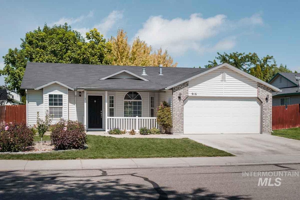 916 W Georgia Ave, Nampa, ID 83686 - photo 1