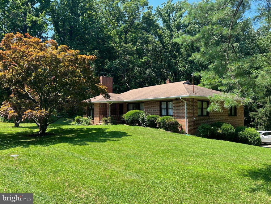 5508 Dunrovin Ln, Perry Hall, MD 21128 - photo 1