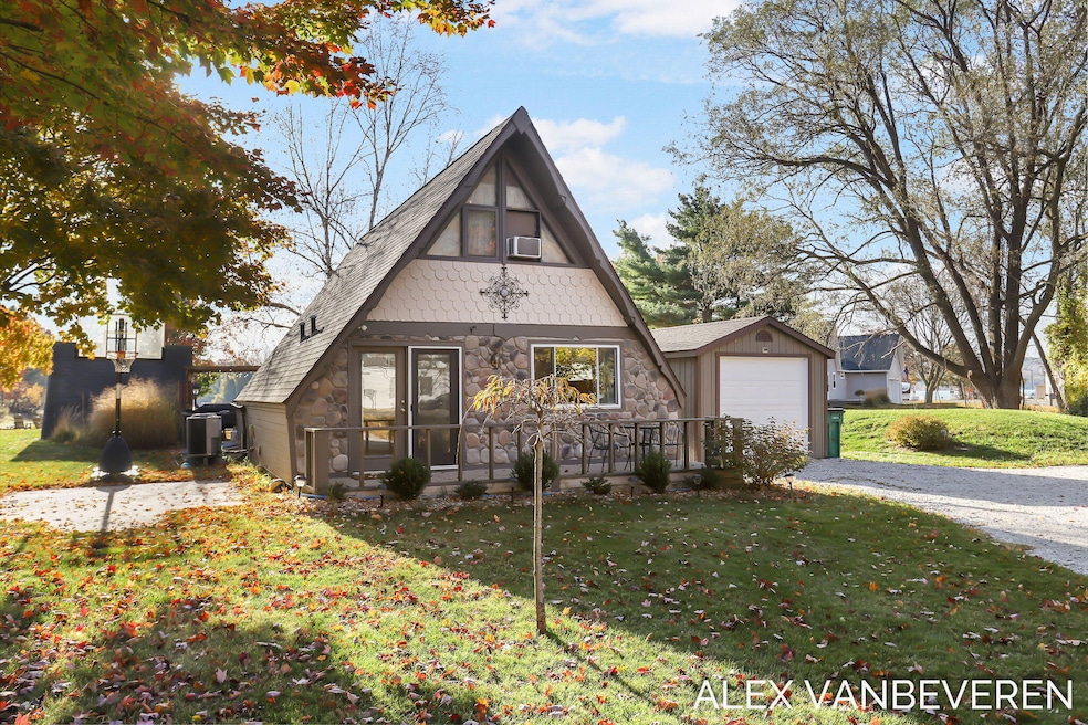 1-web-or-mls-1864-n-24th-ave