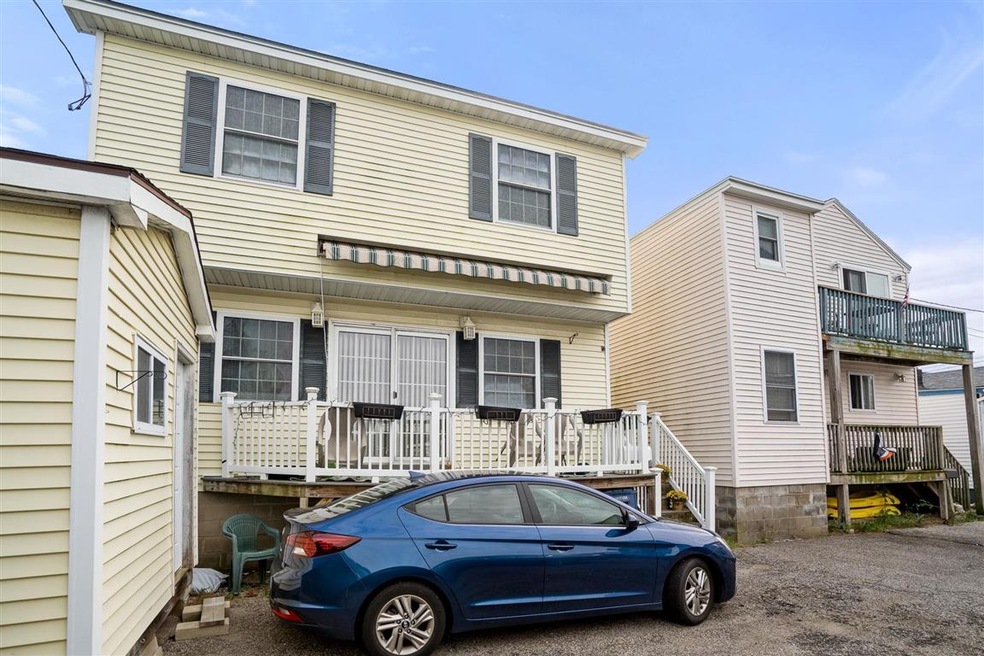 16 Perkins Ave unit 3, Hampton, NH 03842 - photo 1