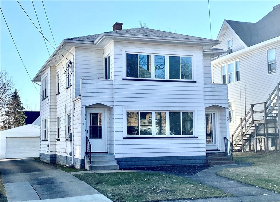 Welcome Home to East Sheridan Avenue!