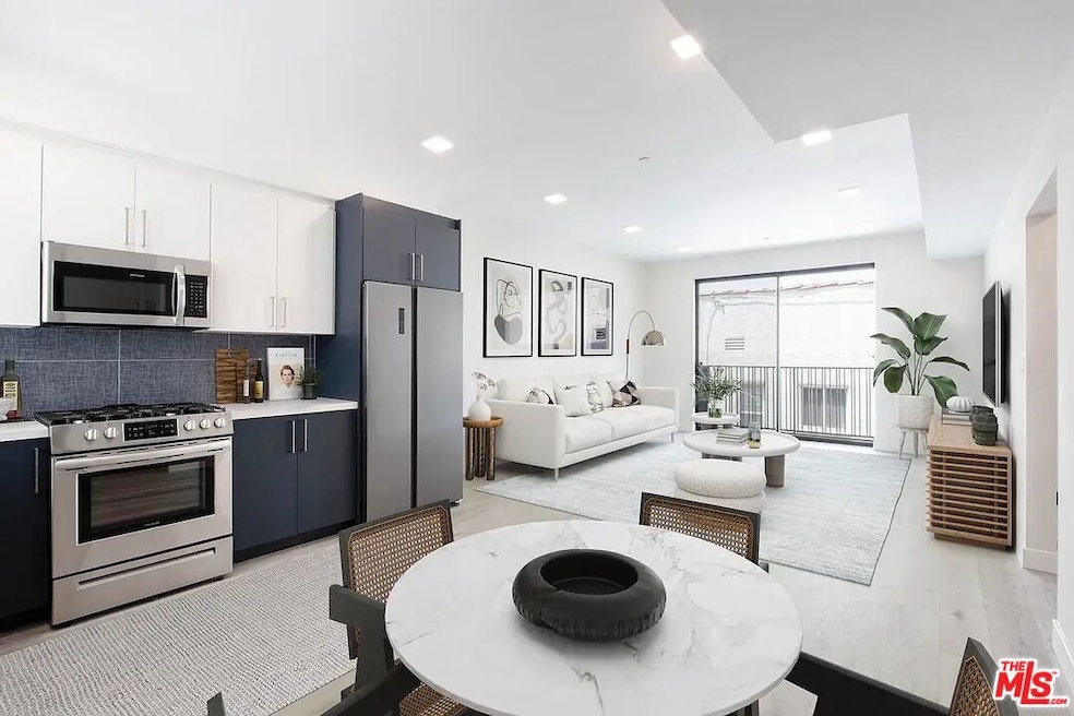 1111 N Kenmore Ave unit 103, Los Angeles, CA 90029 - photo 1